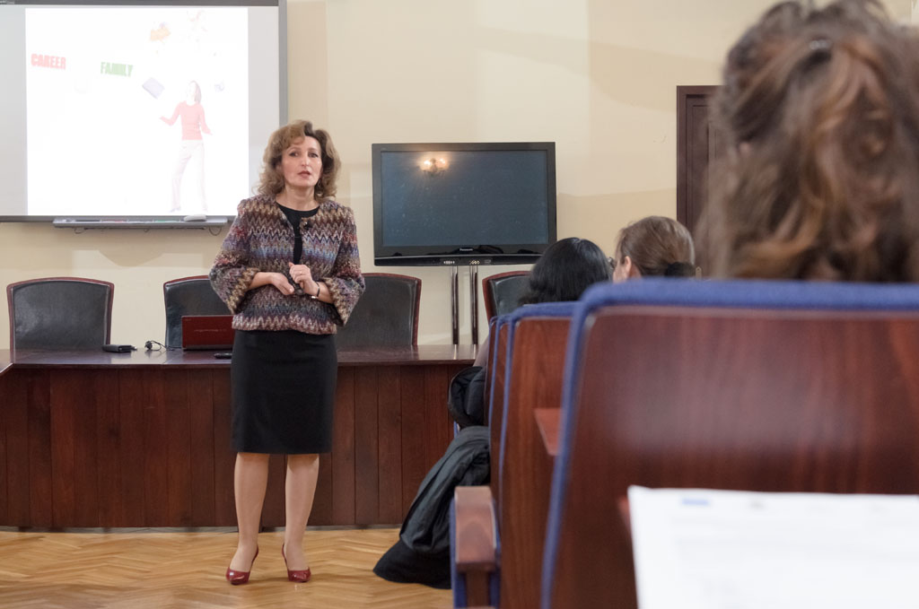 „Considerați facultatea primul vostru job” – managerul Medicover Iași despre carieră