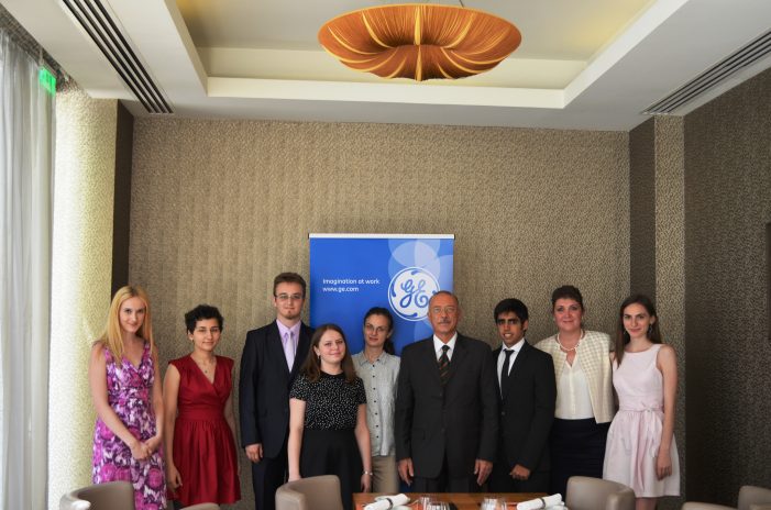 Cinci studenti din Romania fac primul pas catre elita mondiala prin programul de burse Scholar-Leaders al Fundatiei GE